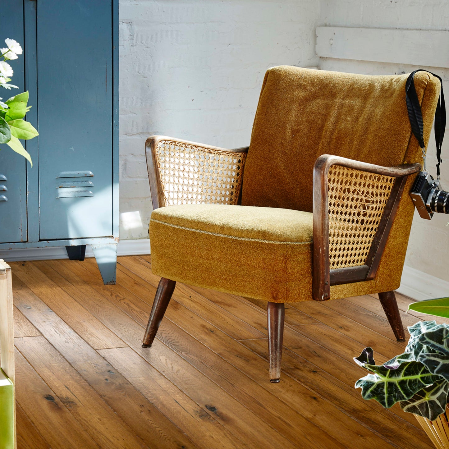 Alehouse in Blonde Hardwood