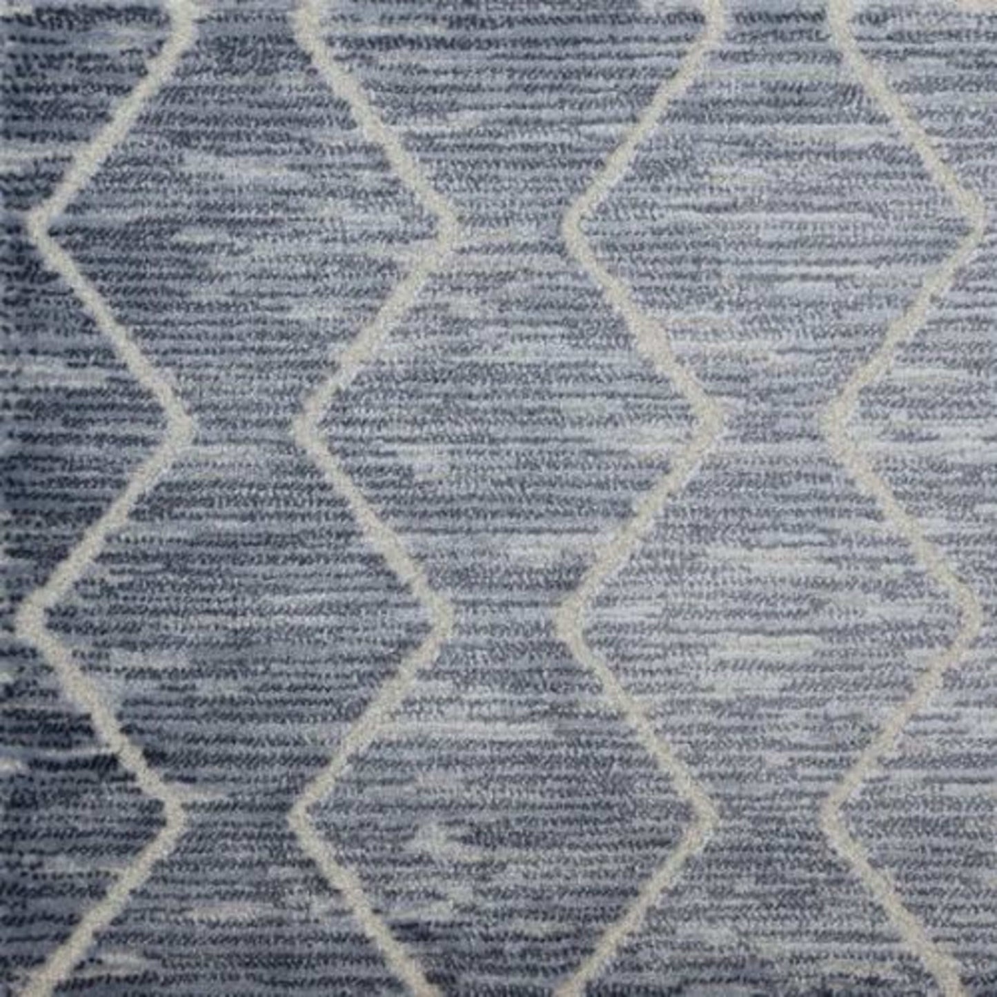 Crystabella in Ocean Carpet