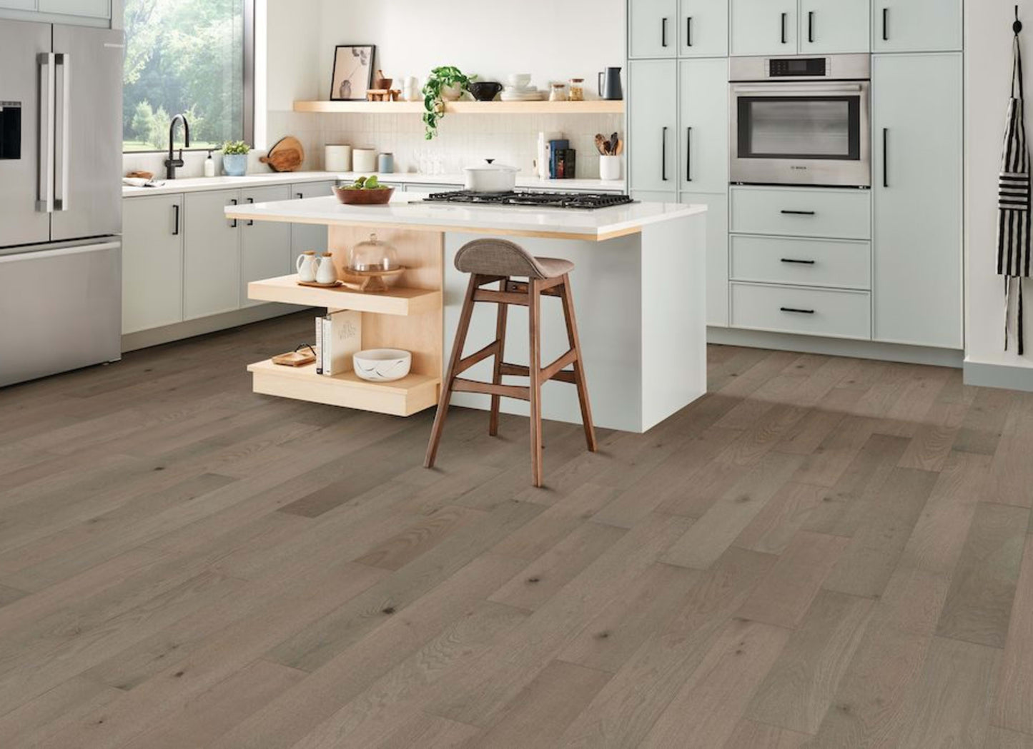 Woodland Traditionalist Red Oak Engineered in Nautical Nod 6.5"