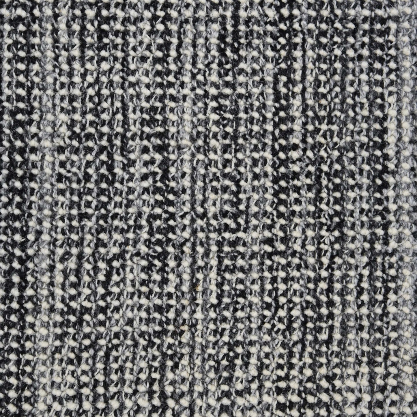 Kindle in Raven Carpet