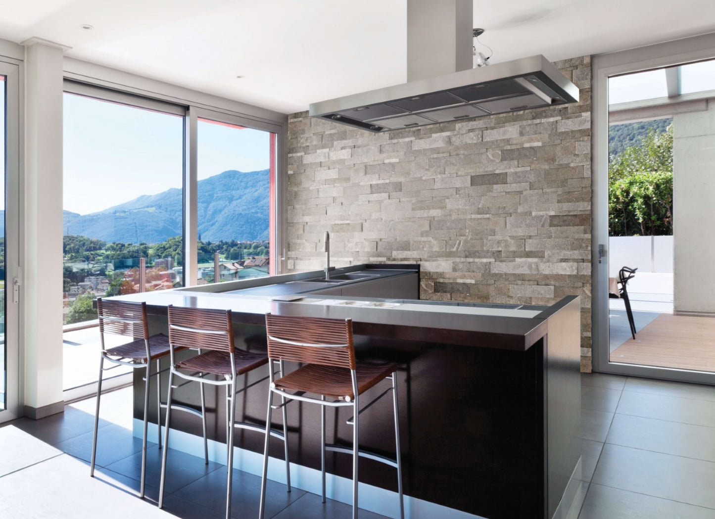 Ledgerstone in Argento Honed