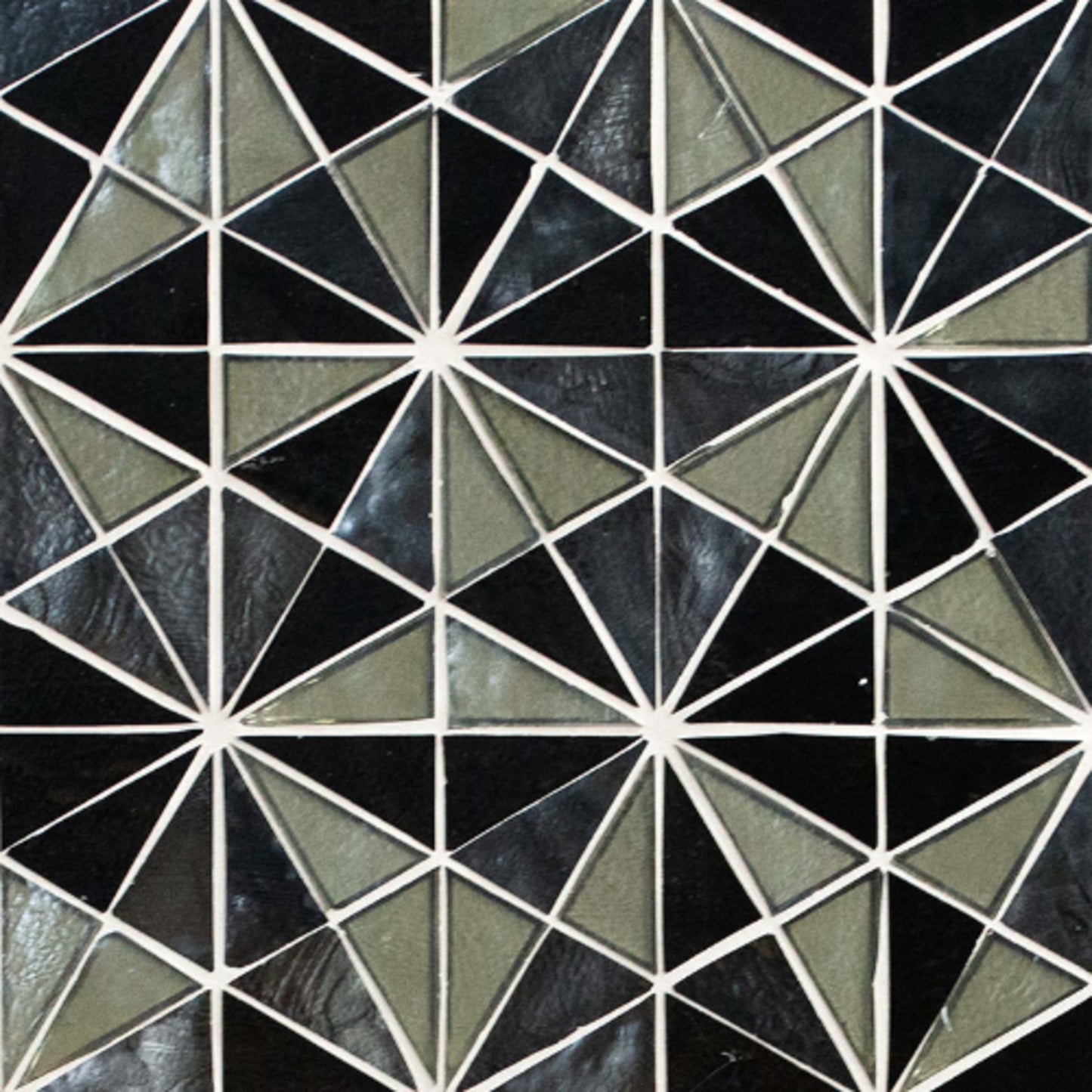 Stella in Metallica Glass Tile