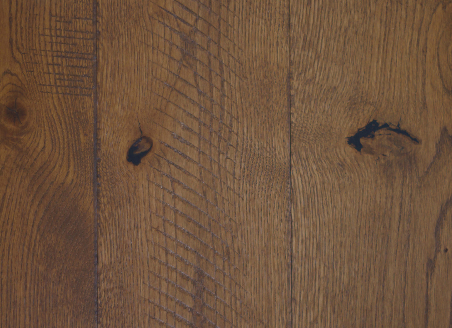 Carved Cottage Oak in Hillside