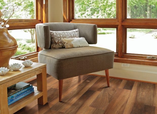 FRONTIER PLUS in Amber Oak