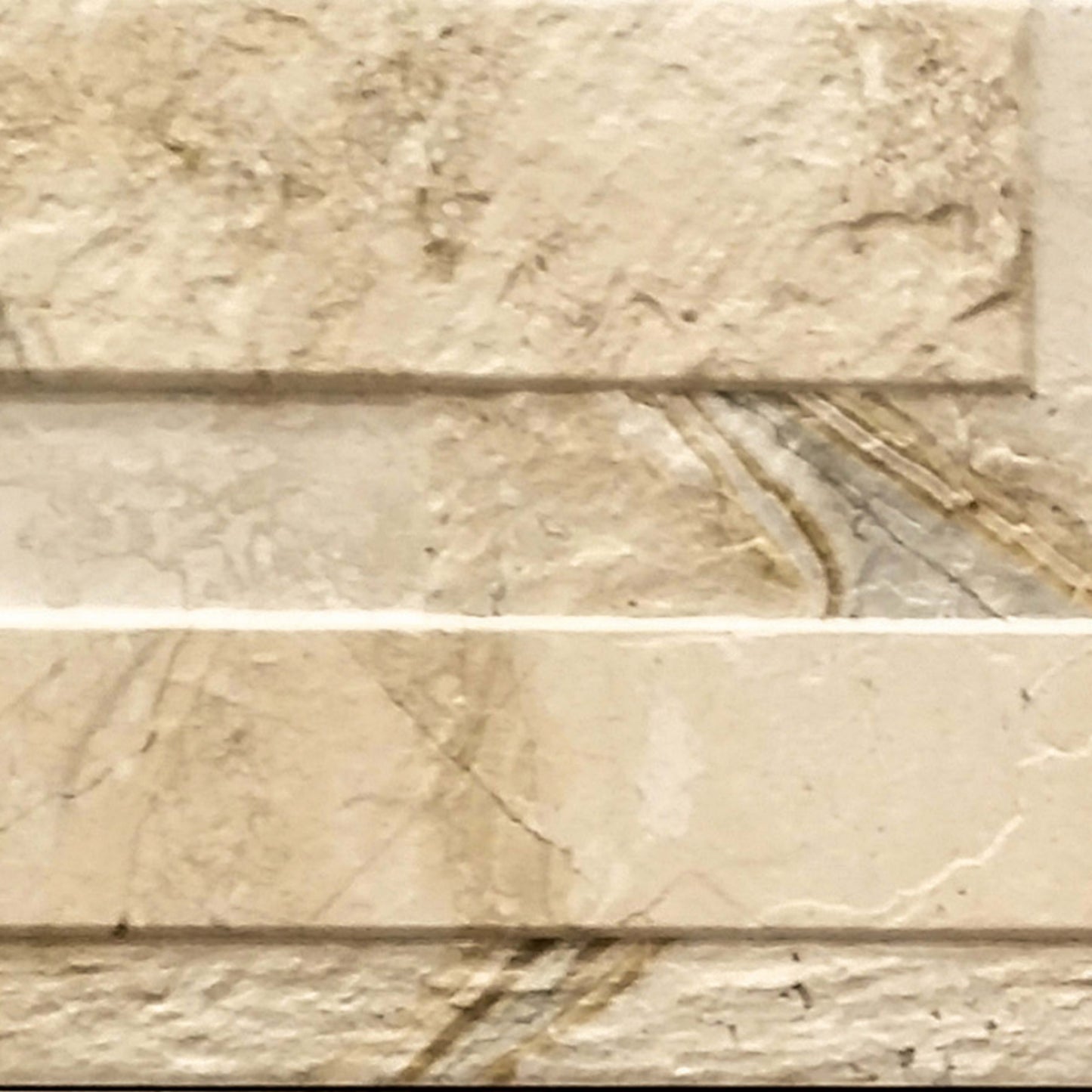 Lodge in Beige Tile