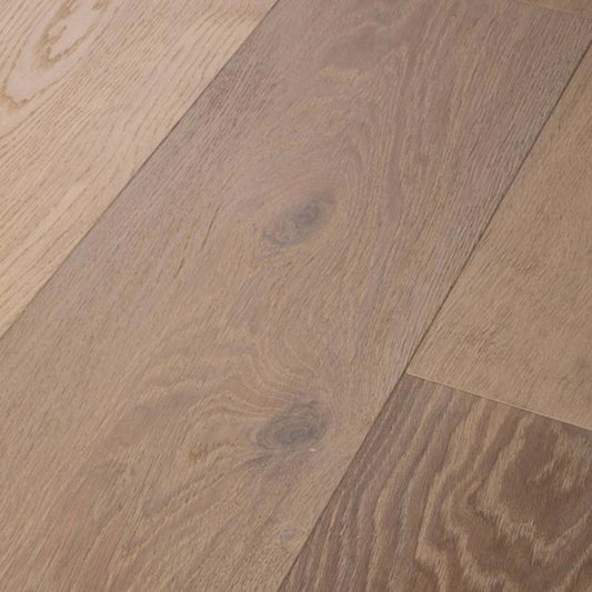 GRAND ESTATE in Stanford Hall Hardwood