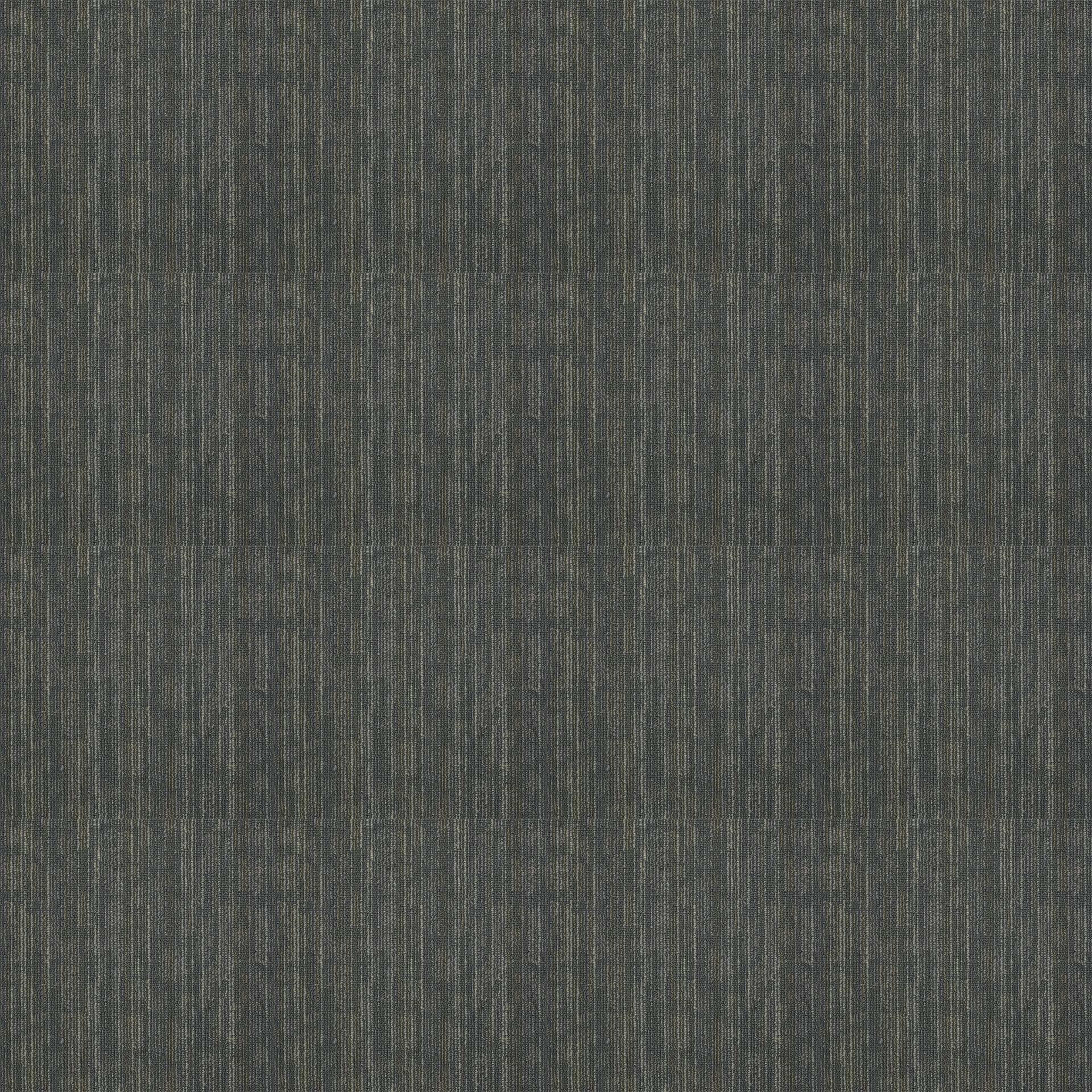 Hook Up in Shocked Carpet