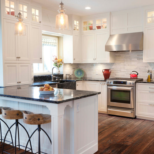 English Pub in Brandy Wine Hardwood