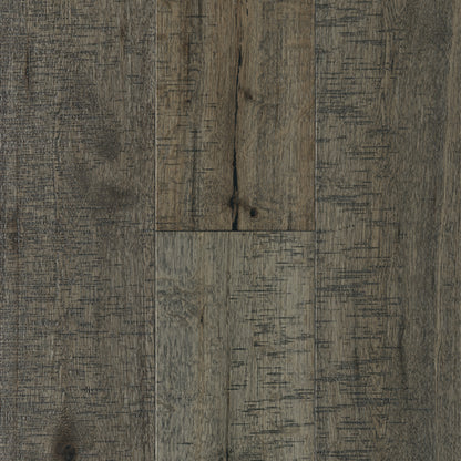 Anton Oak in Ambiance