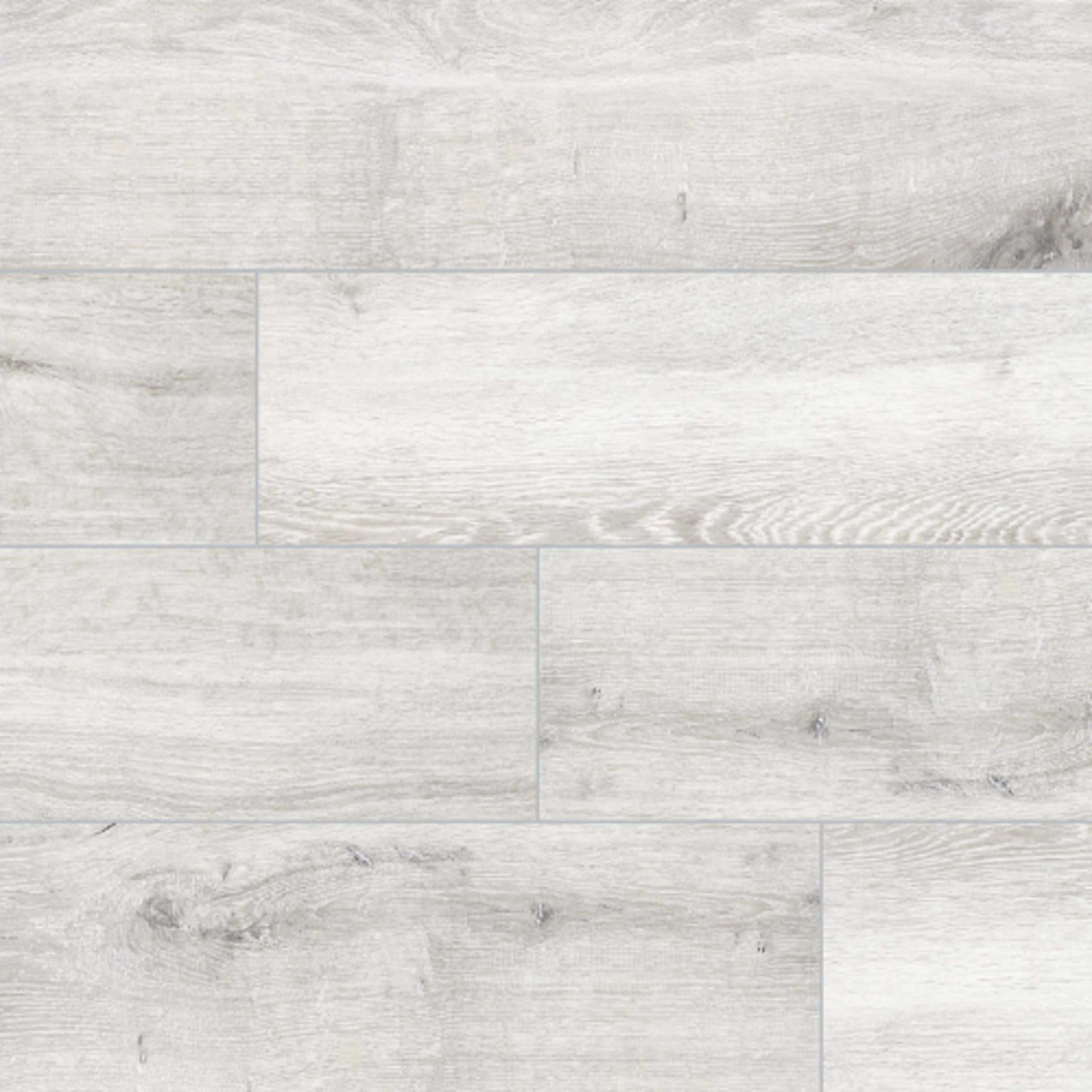 Antoni in Platinum Tile