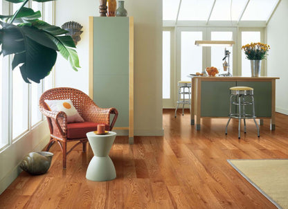 Dundee Red Oak Solid in Butterscotch 5"