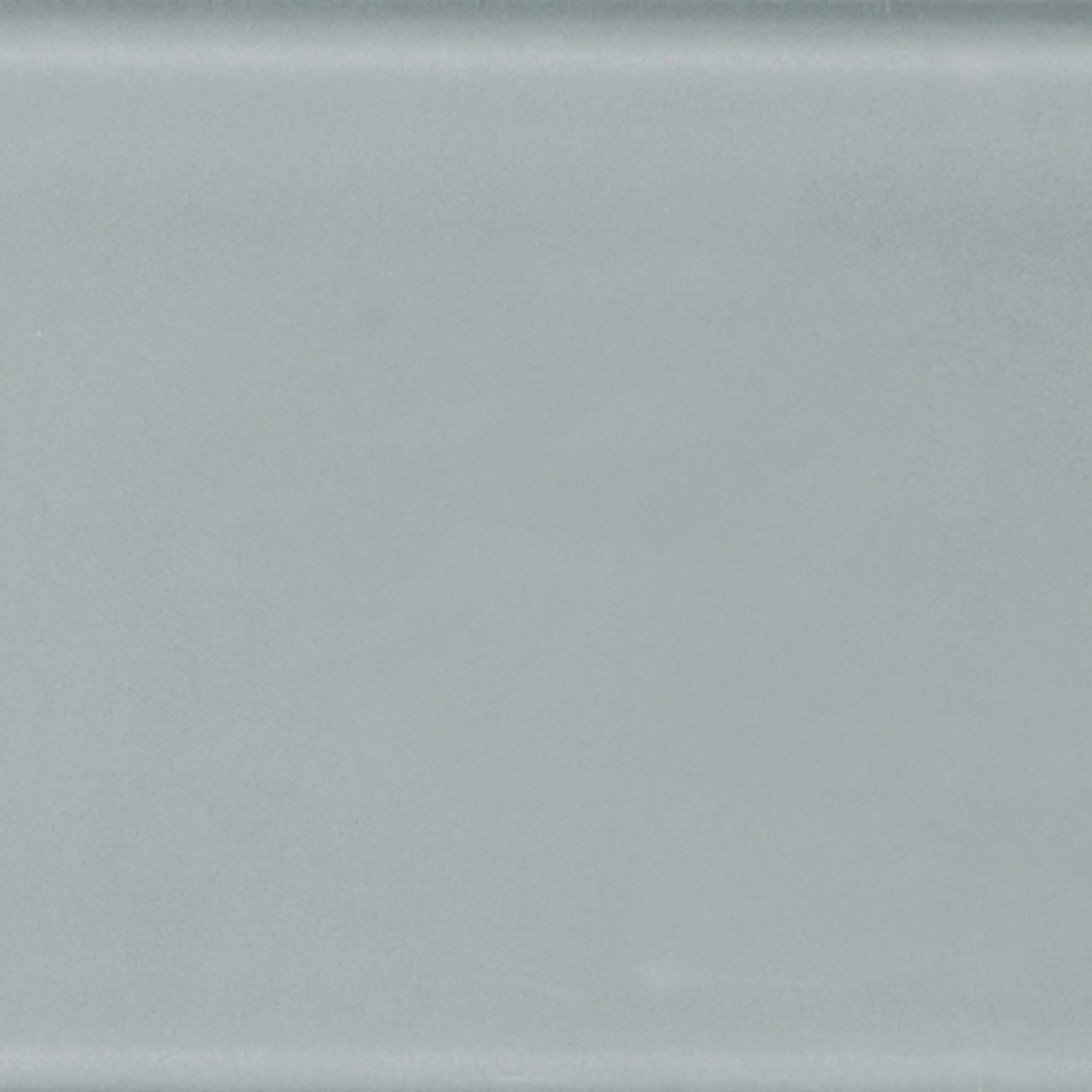 Debut in Cliff Glass Tile