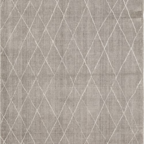 Deviation Taupe in Taupe