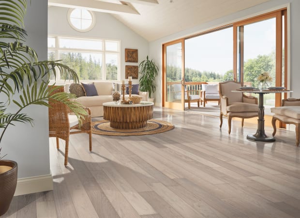 Hydropel Oak Engineered in Parchment 5" | Bruce