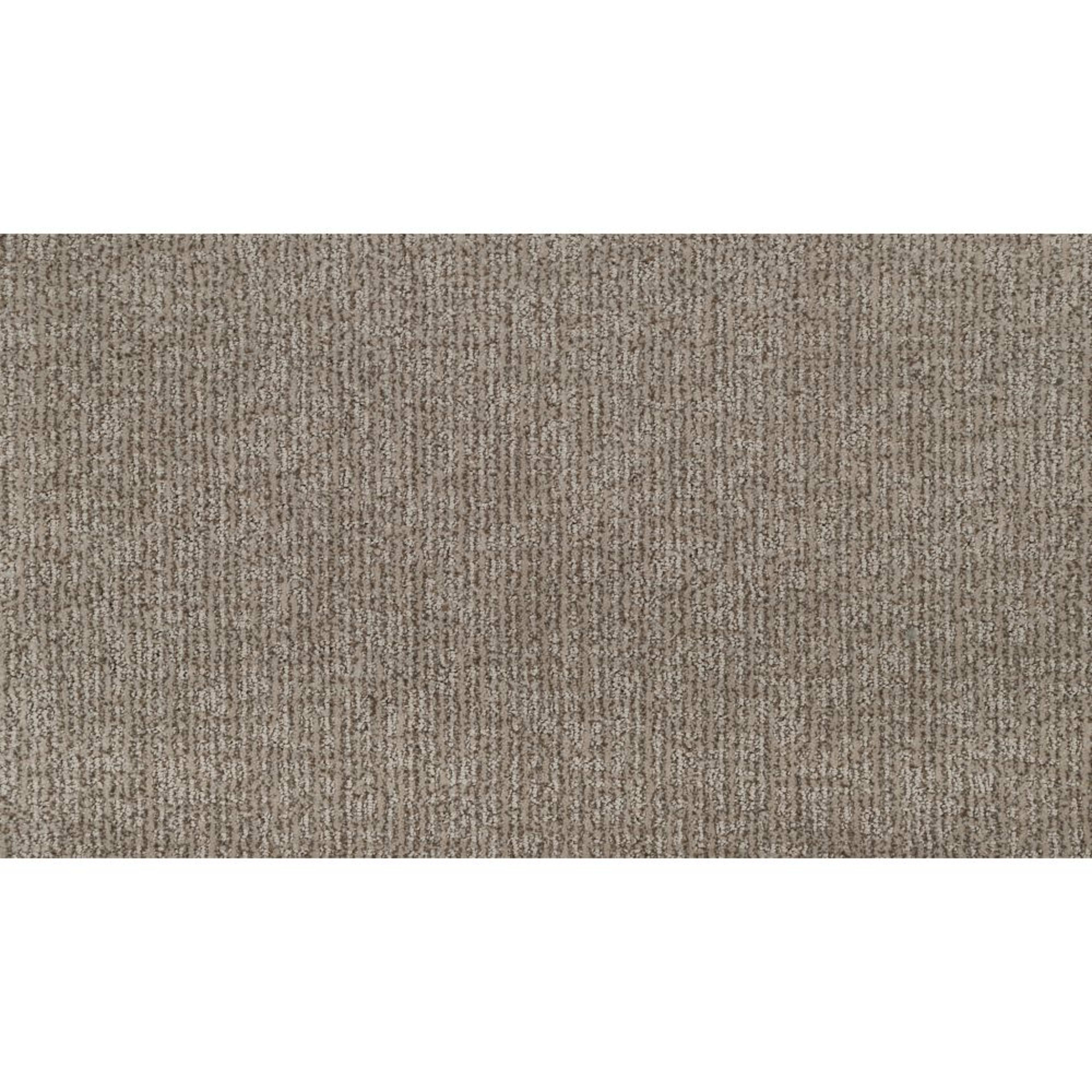 Structured Delight in Tradition Carpet