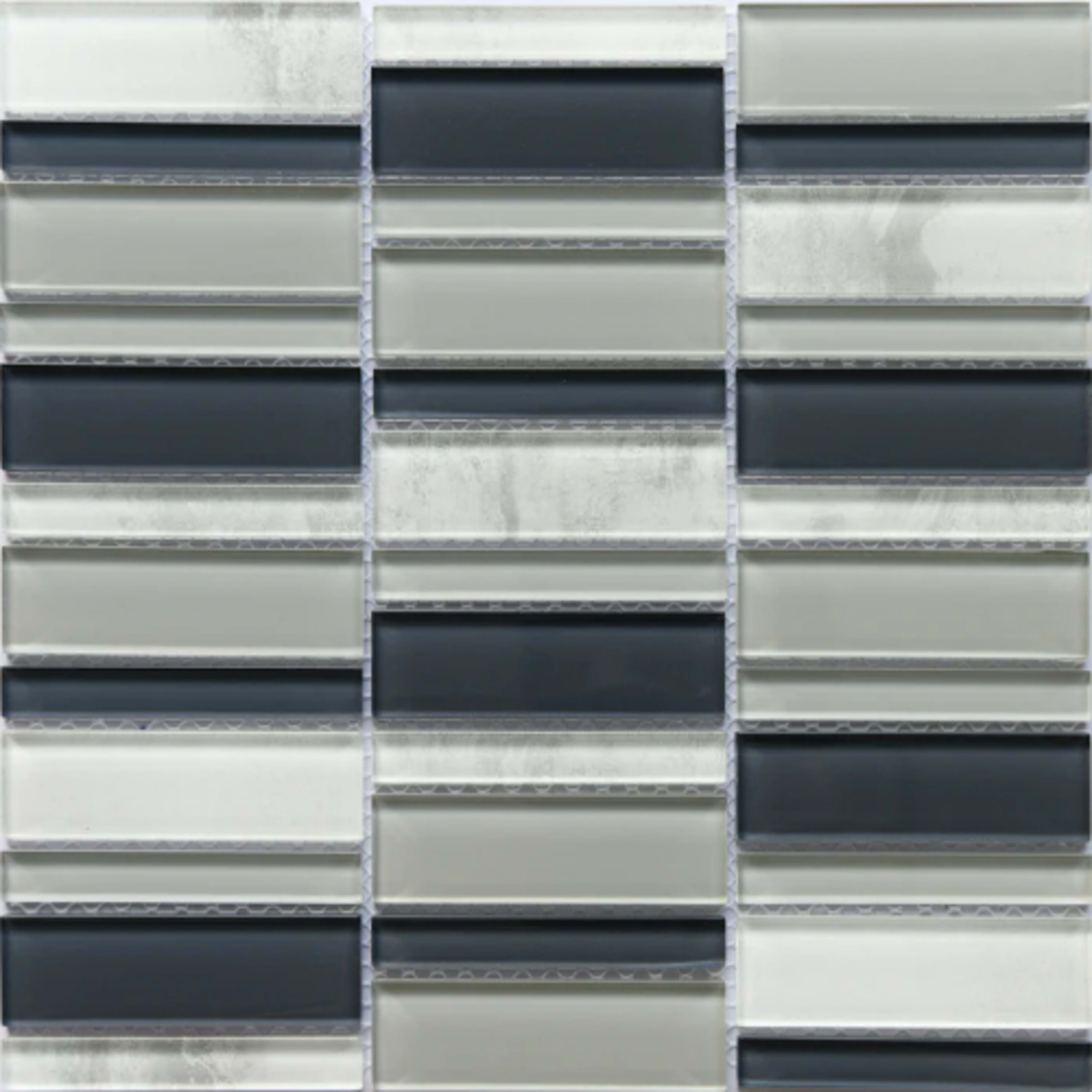 La Vie in Gray Glass Tile