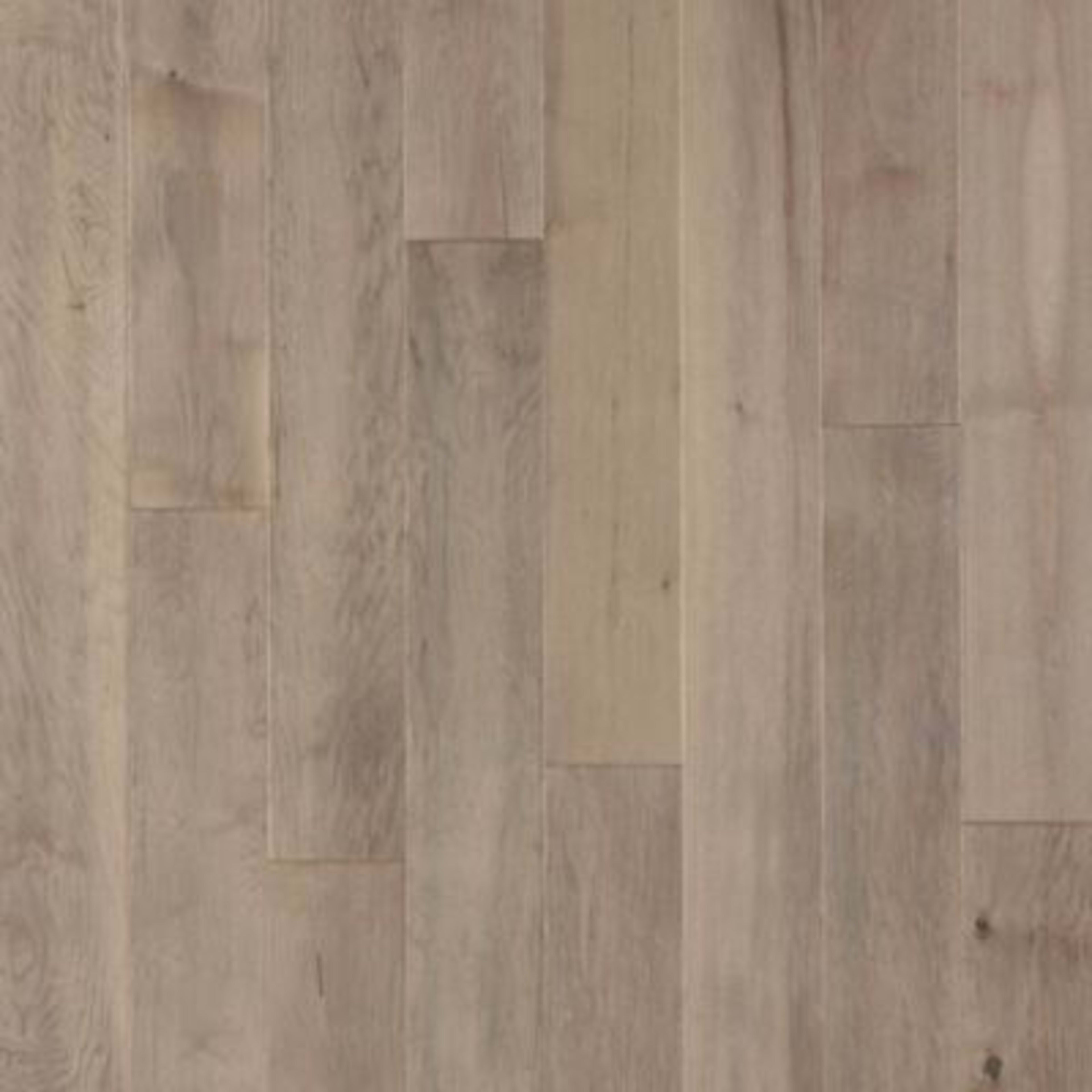 Villa Parish in Heirloom Hickory Hardwood
