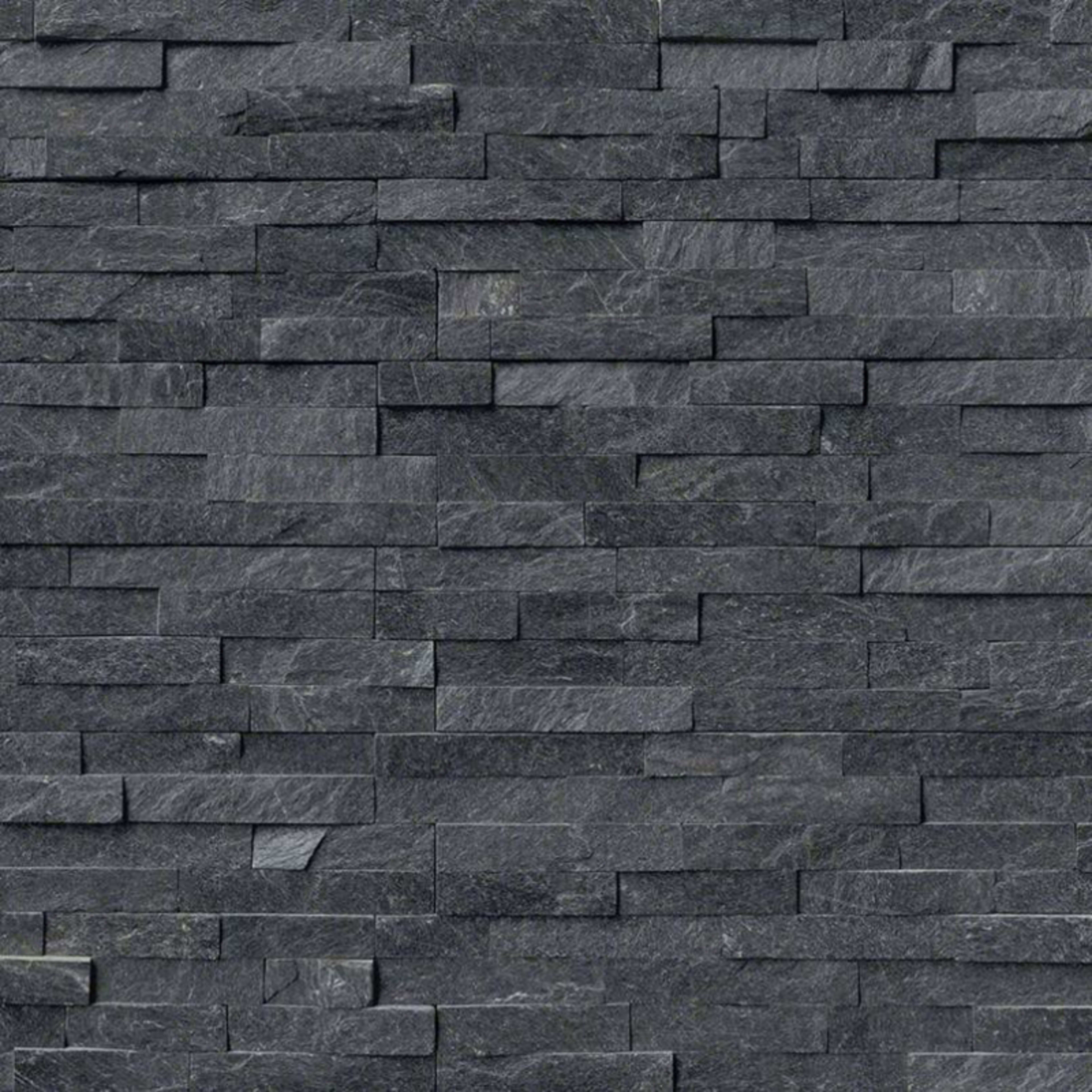 Rockmount Stacked Stone Collection in Coal Canyon Natural Stone