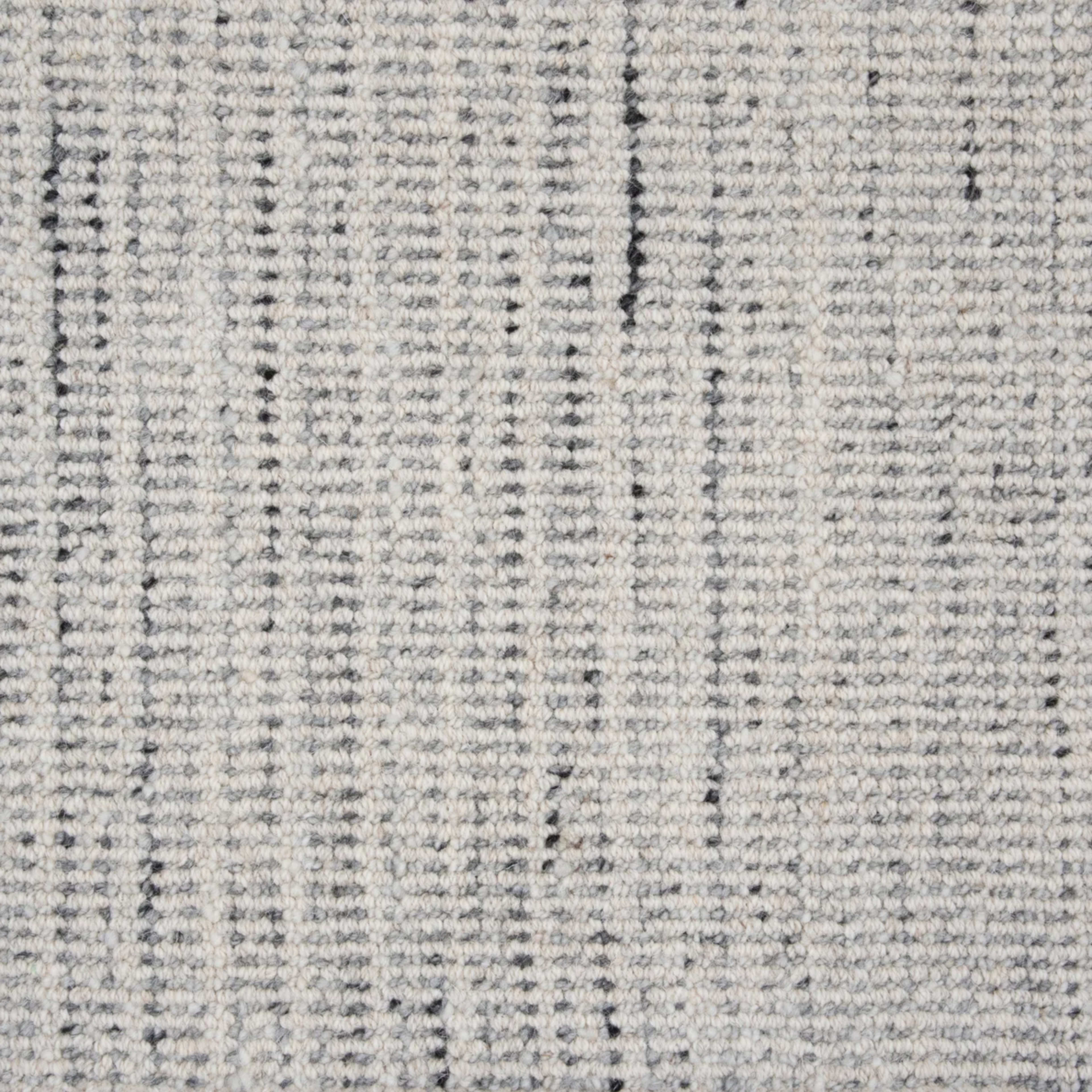 Mina in Greige Carpet