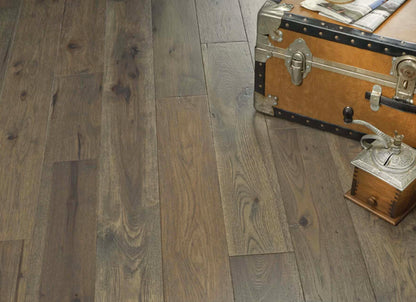 Novella in Faulkner Hickory