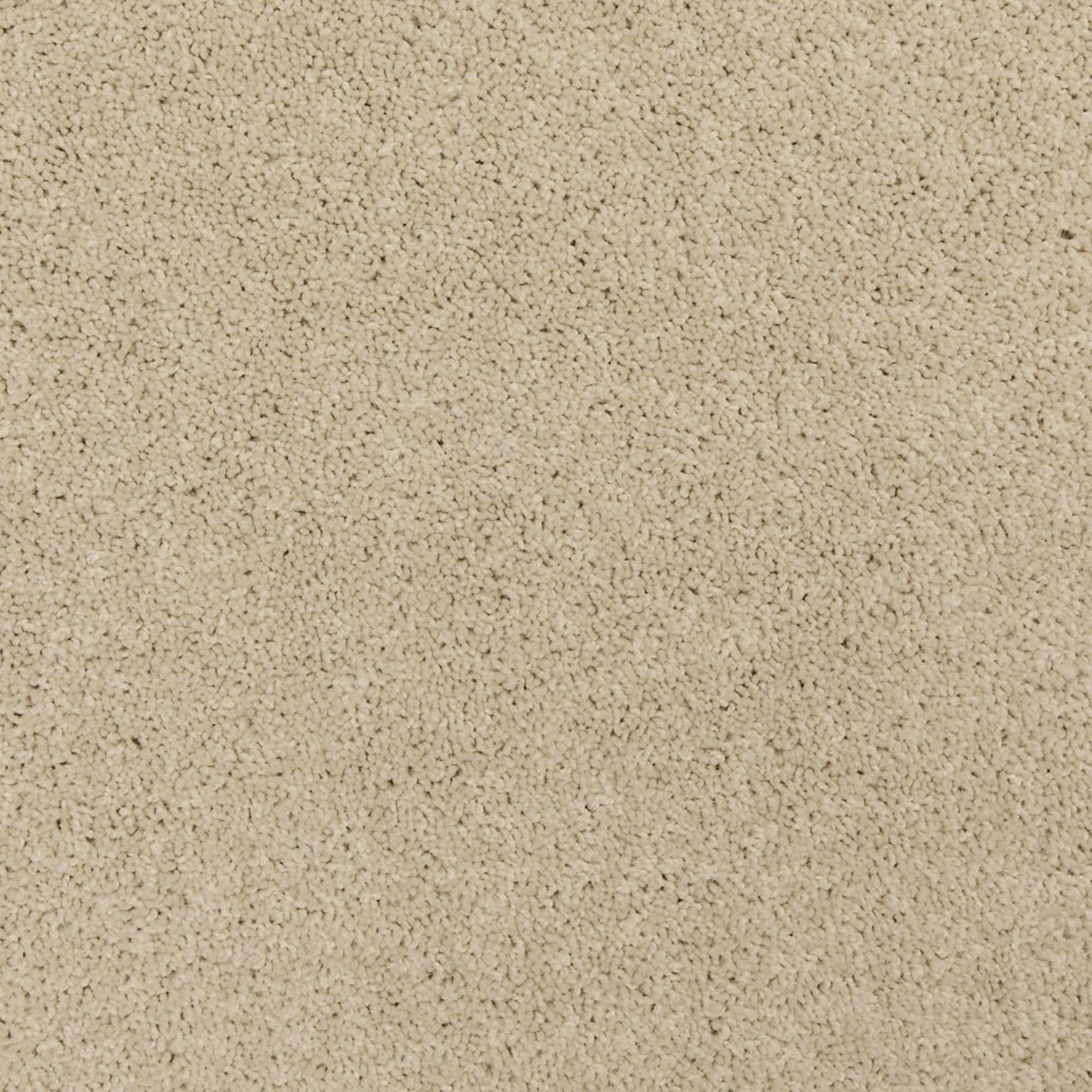 King Of Hearts in Bare Essence Carpet