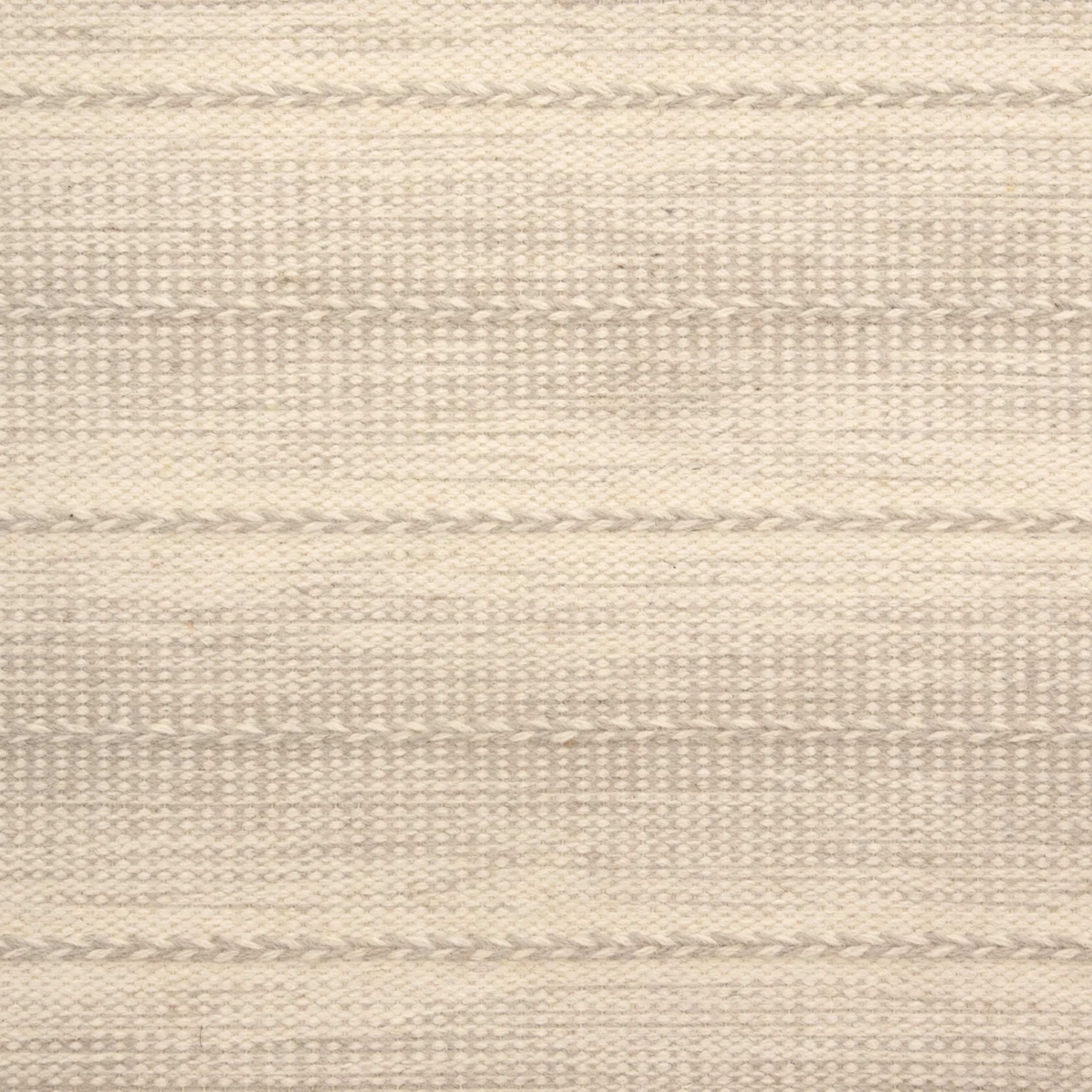 Orzola in Oyster Carpet