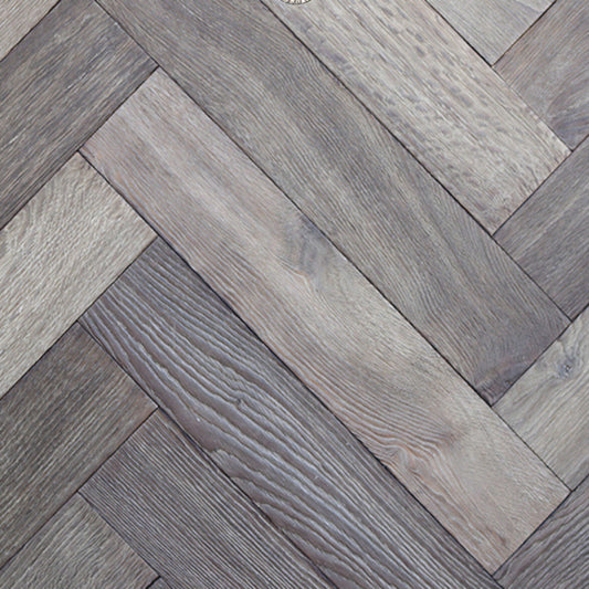 Herringbone Custom in Hr002 Hardwood