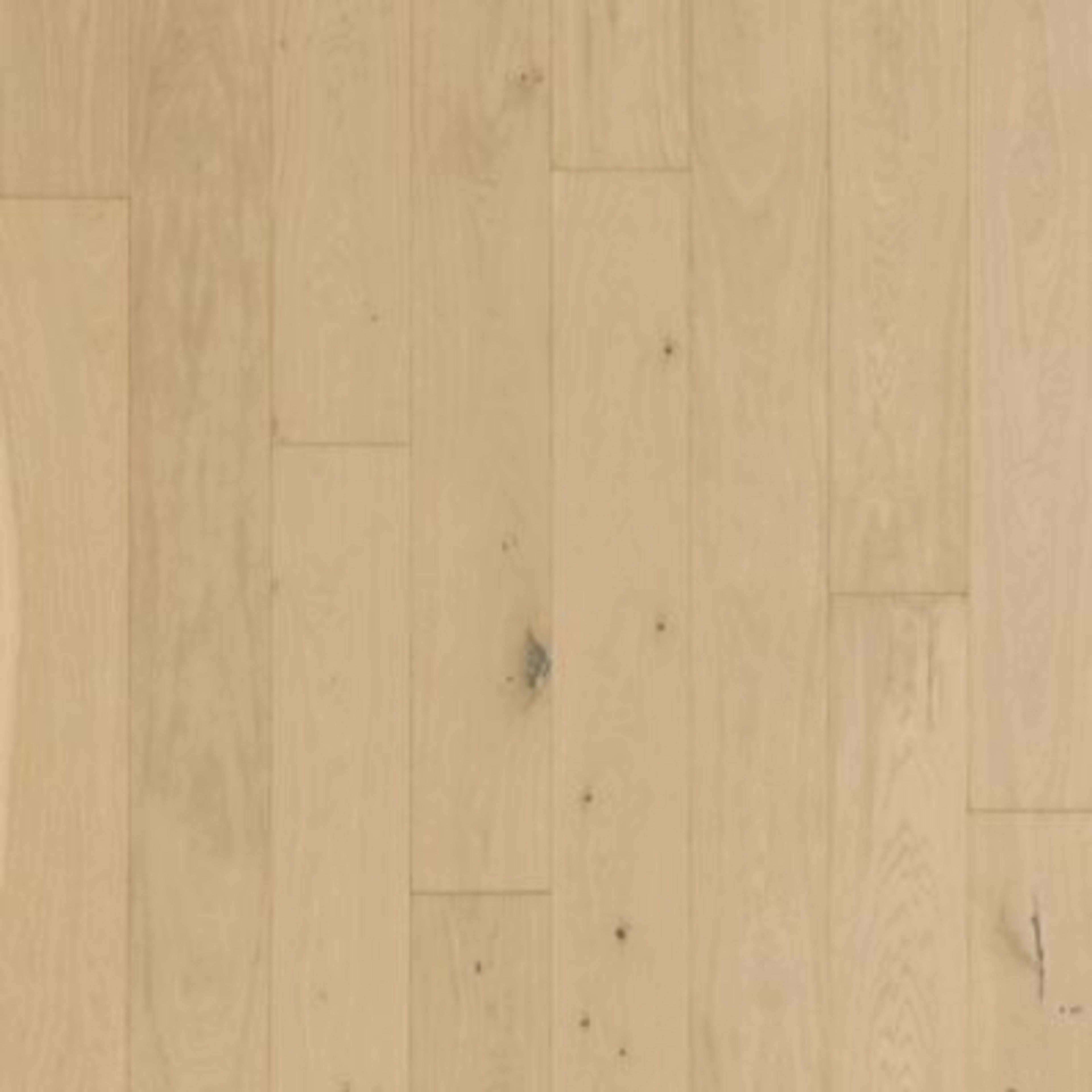 Balboa Strip in Sand Pearl Oak Hardwood