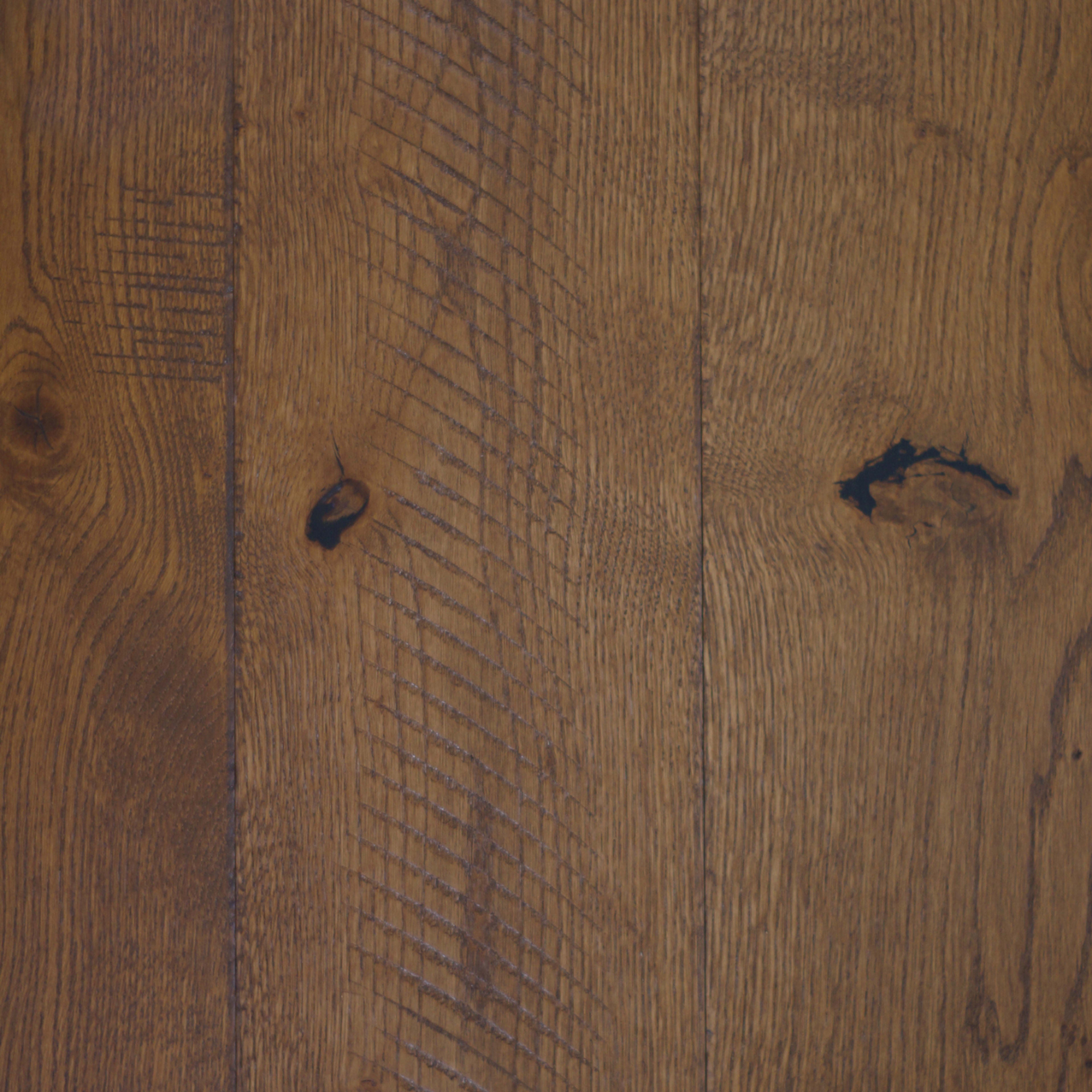 Carved Cottage Oak in Hillside Hardwood