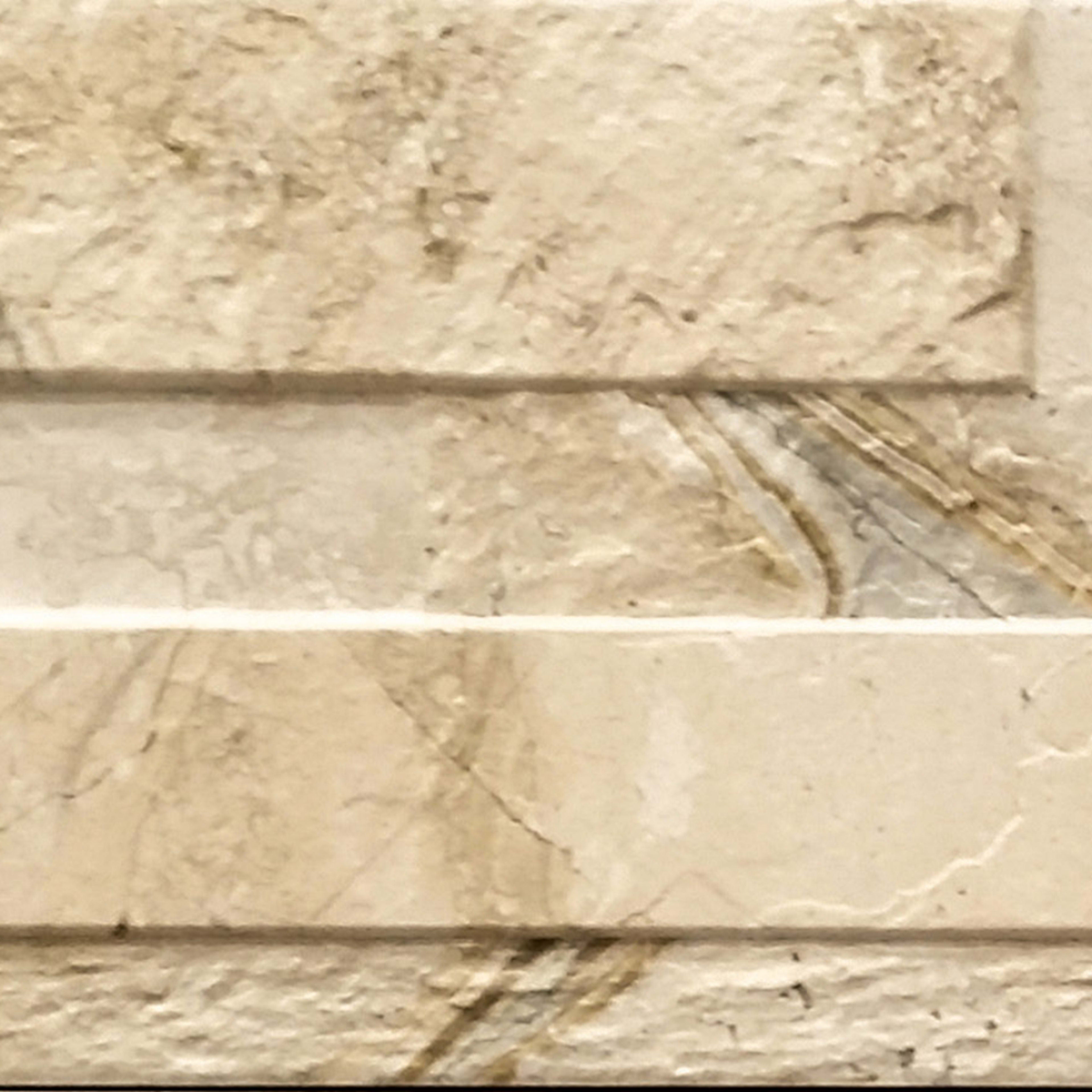 Lodge in Beige Tile