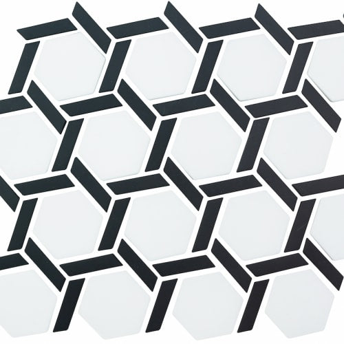 Maja in Night Hex Wheel