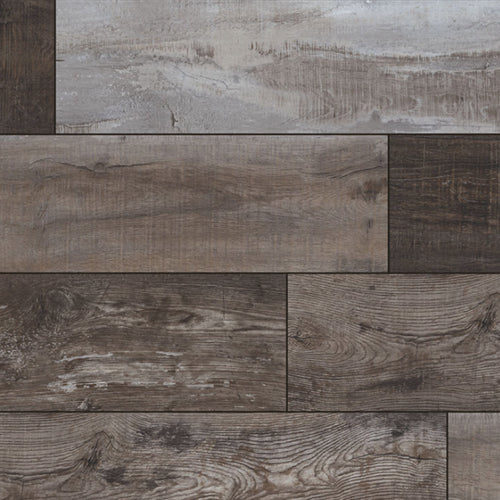 XL Cyrus in Weathered Brina Luxury Vinyl
