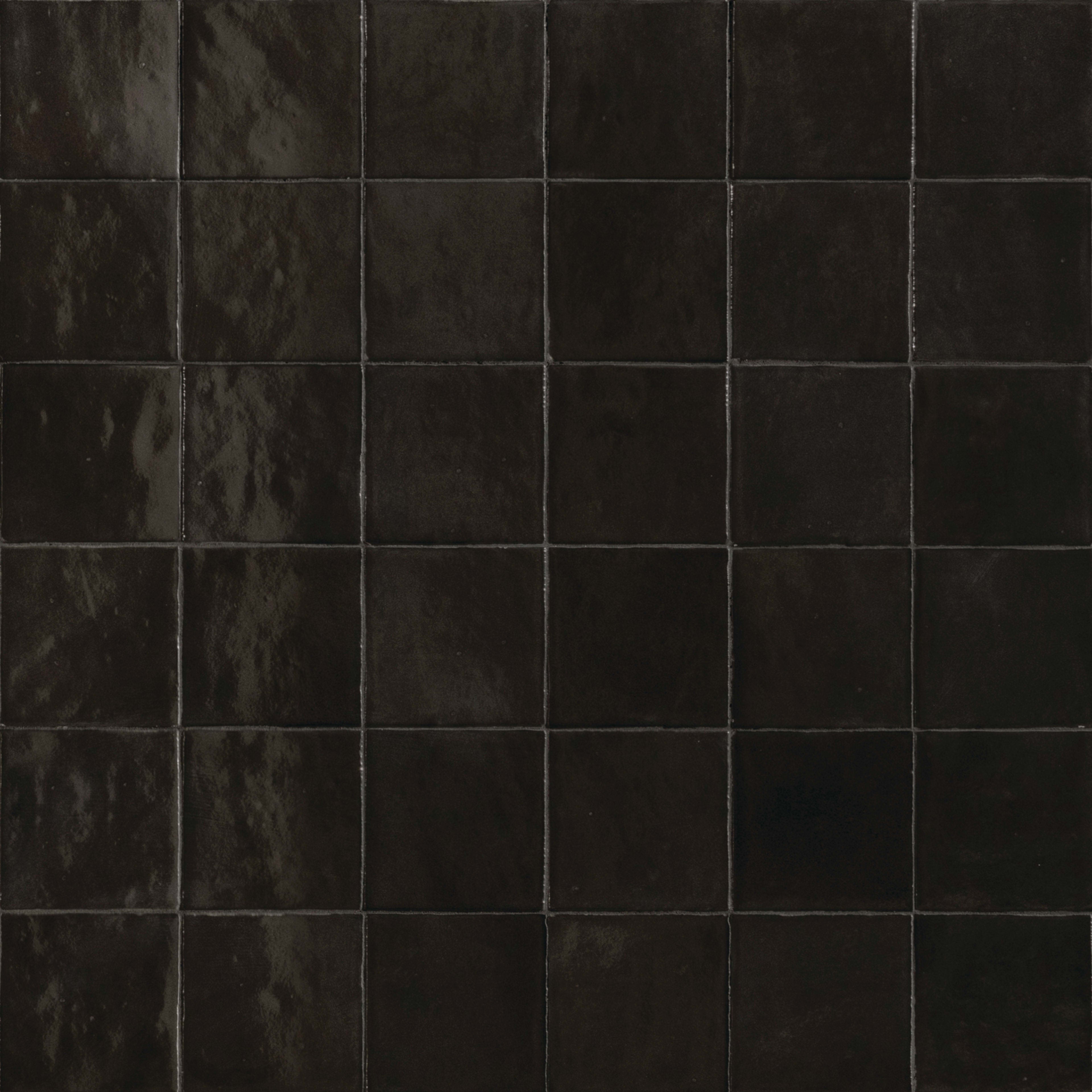 Casablanca in Black Tile
